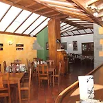 Fonda De La Tea 3*