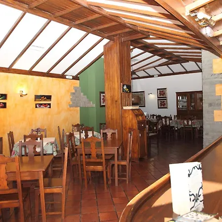 Fonda De La Tea 3*