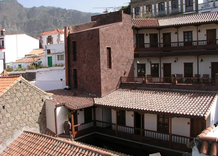 Fonda De La Tea Tejeda (Gran Canaria)