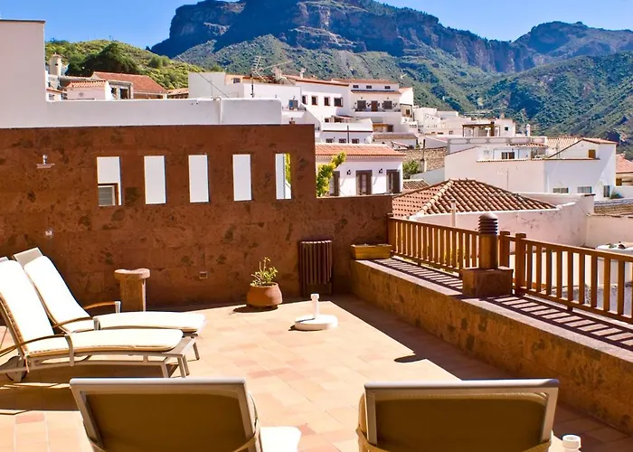 Fonda De La Tea Tejeda (Gran Canaria)